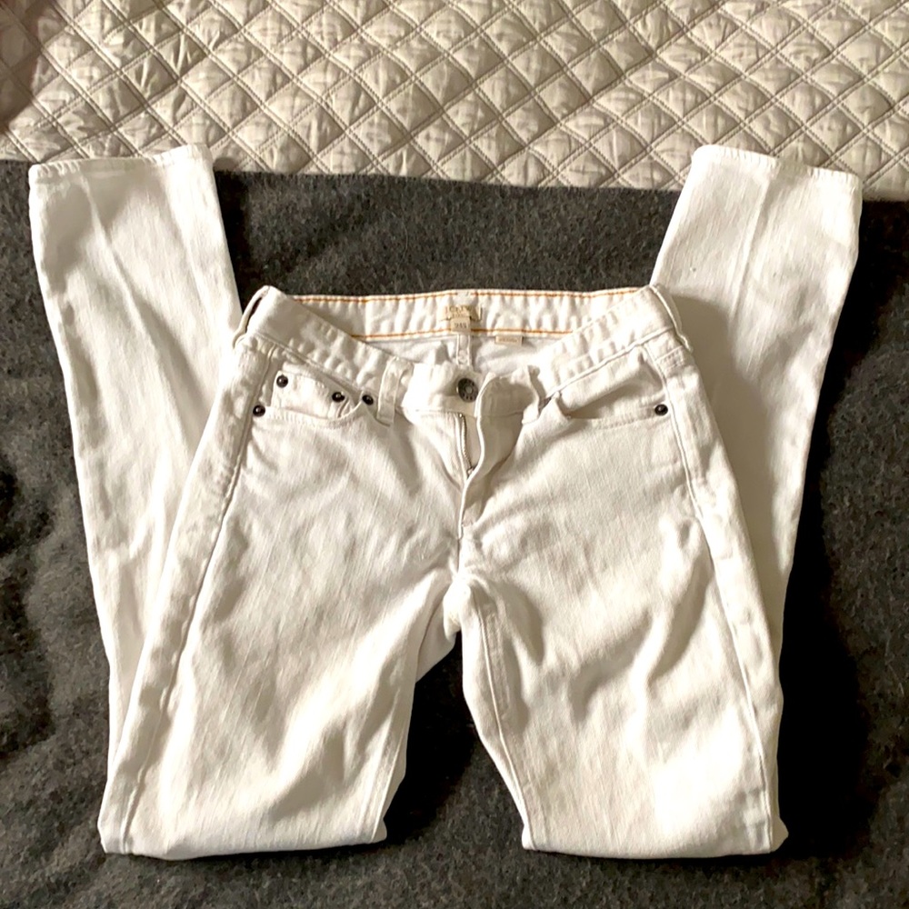 White jcrew jeans. Straight-leg ankle-length (24S)